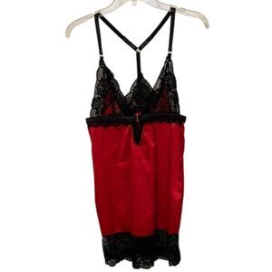 Baci Red Satin Black Lace Chemise Plunging Neckline Womens Size S/M 3150